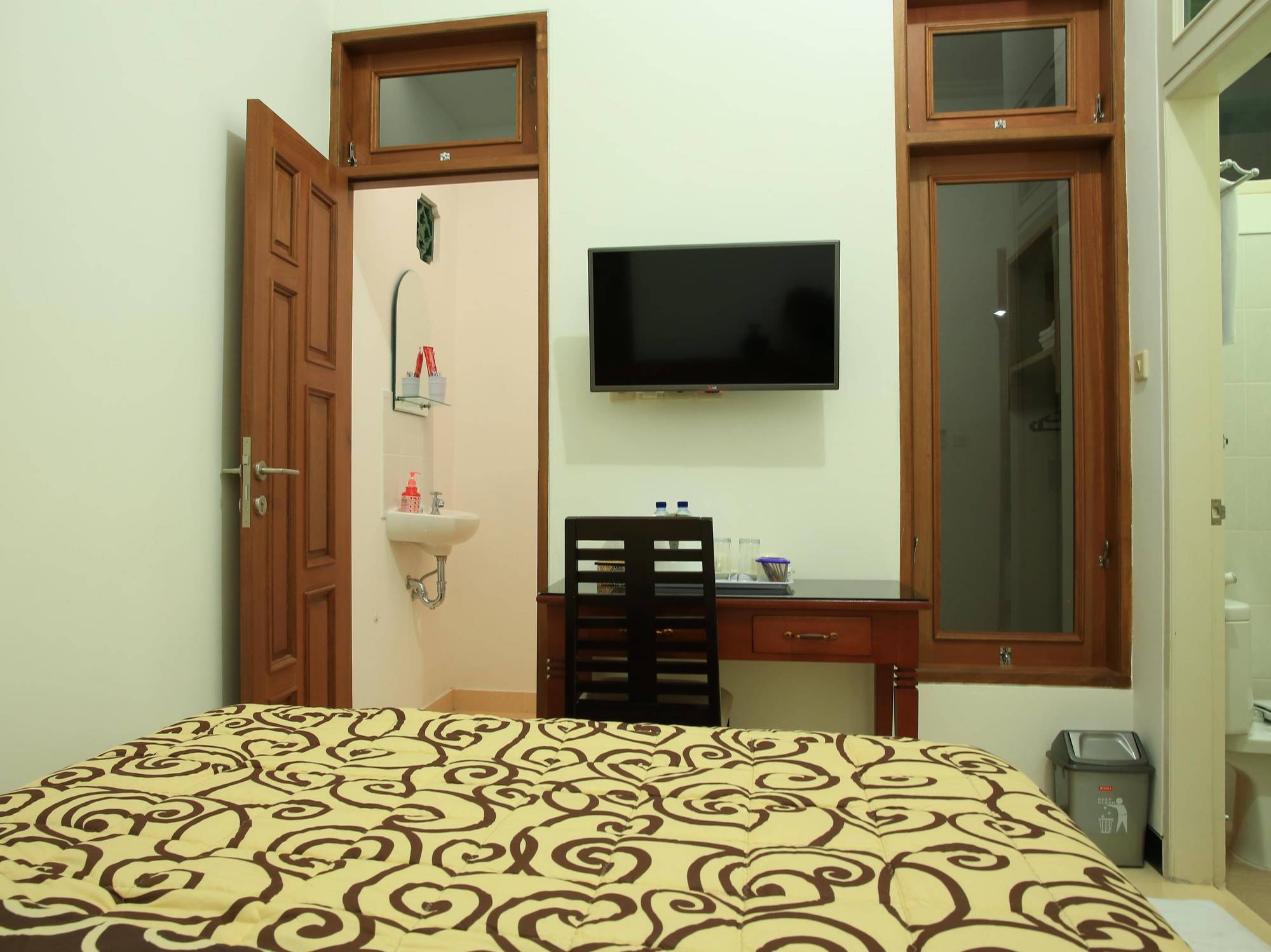 Puri Kusuma Guest House Табанан Экстерьер фото