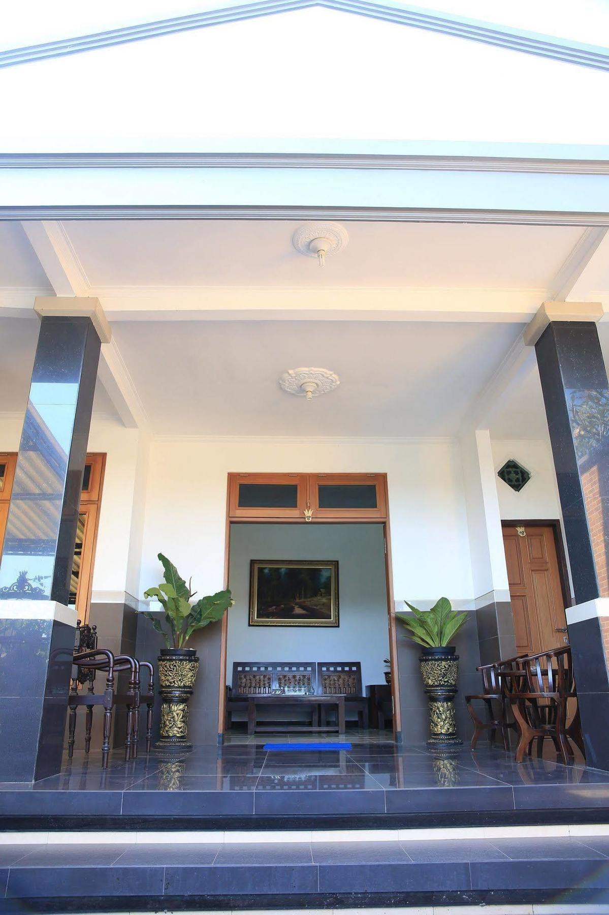Puri Kusuma Guest House Табанан Экстерьер фото