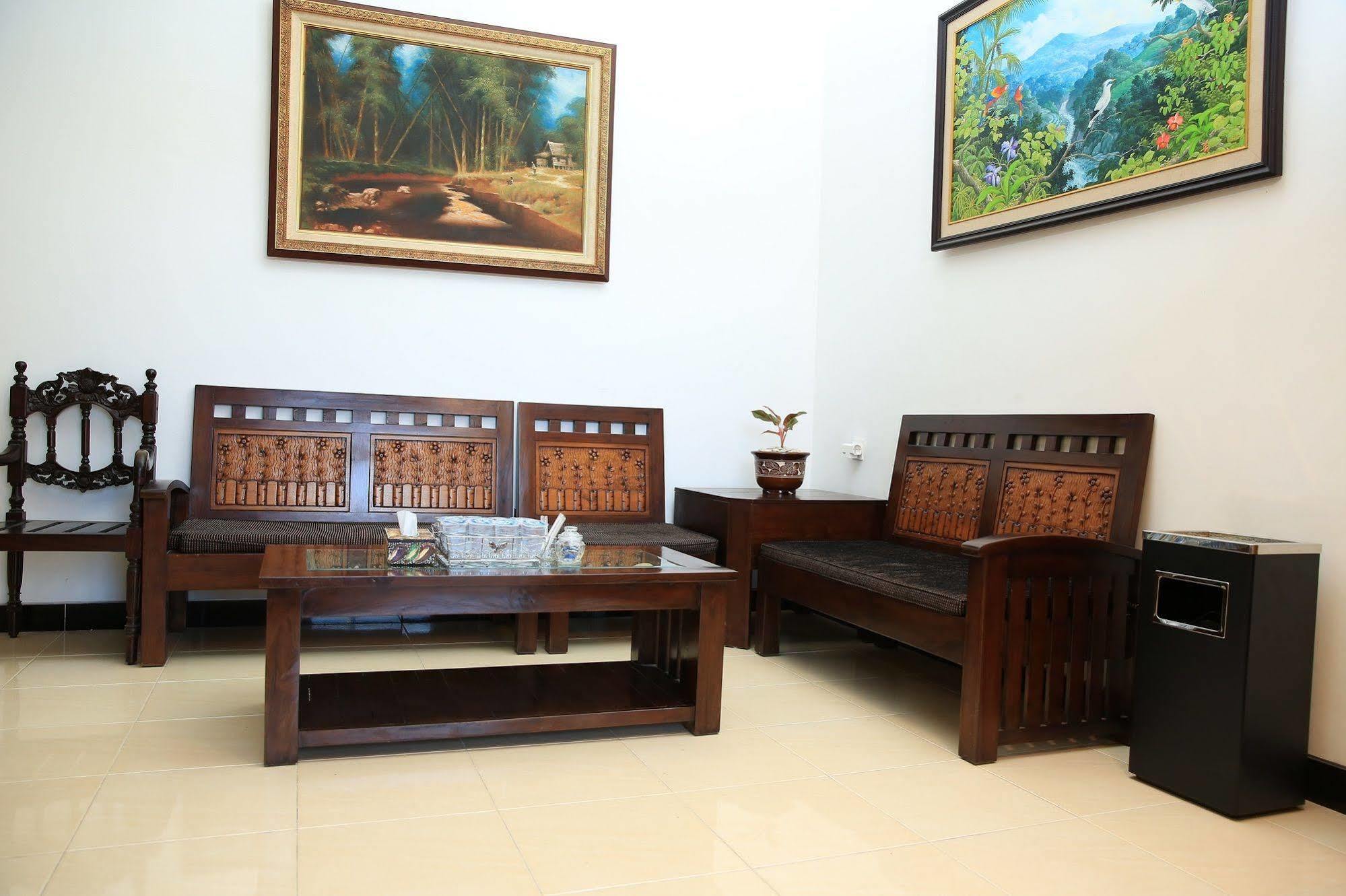 Puri Kusuma Guest House Табанан Экстерьер фото