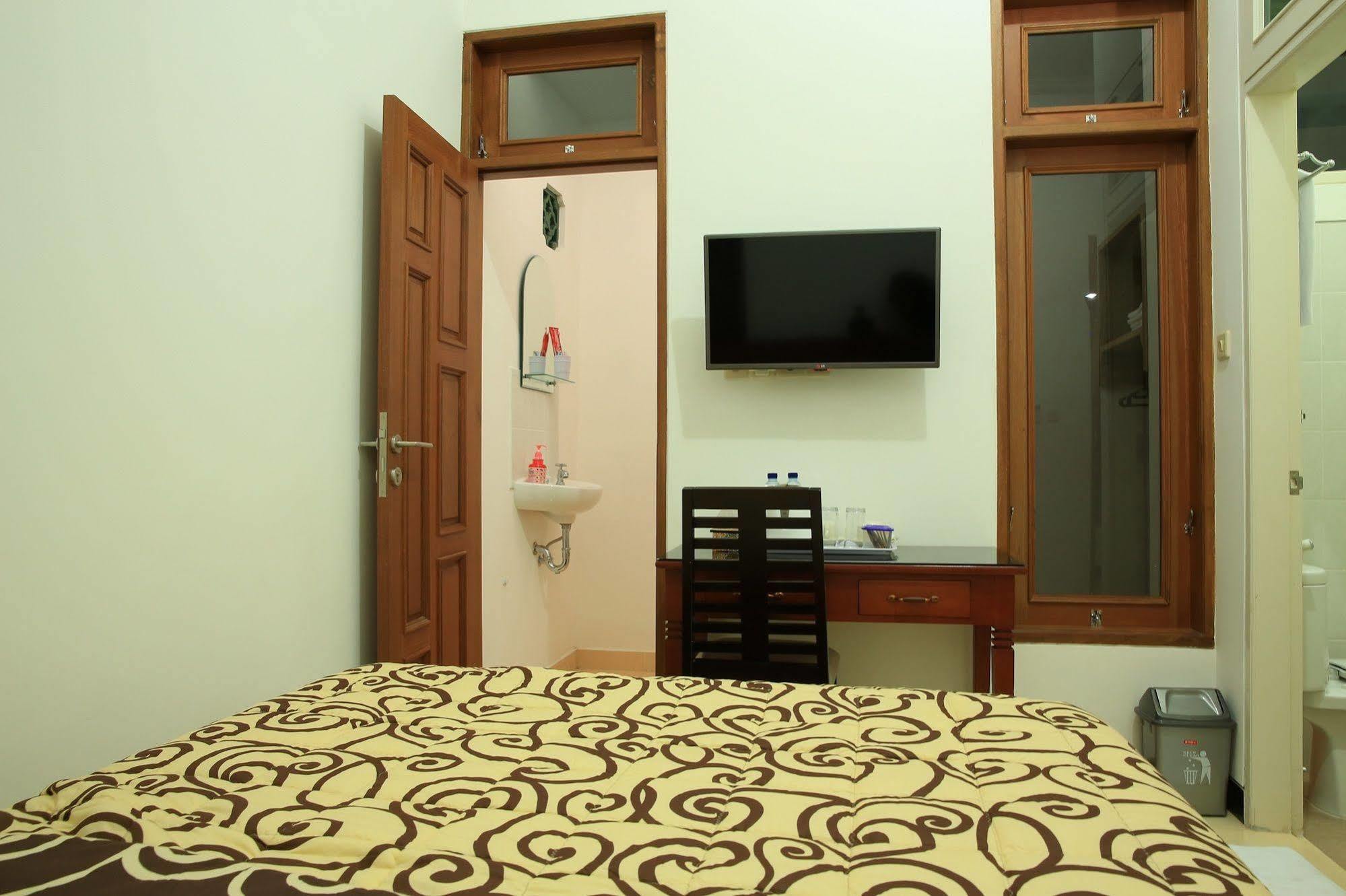 Puri Kusuma Guest House Табанан Экстерьер фото